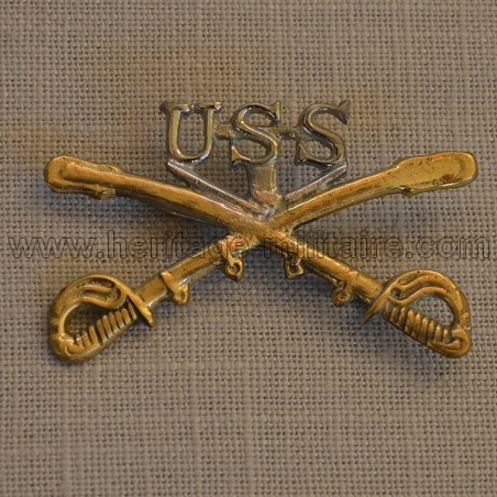 Metal badge of the cavalry scout Indian War 1872